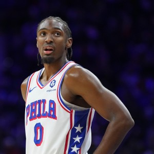 开云下载-NBA常规赛场均出场时间前十：马克西38分钟领衔，火箭三人入选